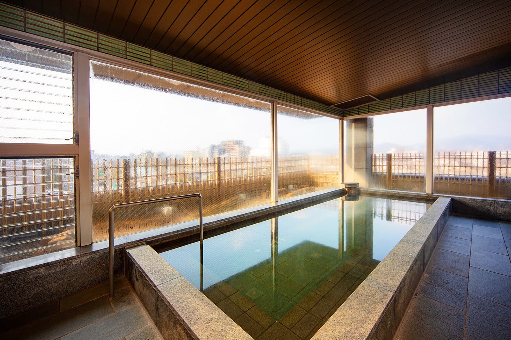 Baths Fed by Shinjiko Onsen