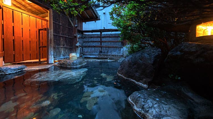 Open-Air Baths, Reserved Just for You