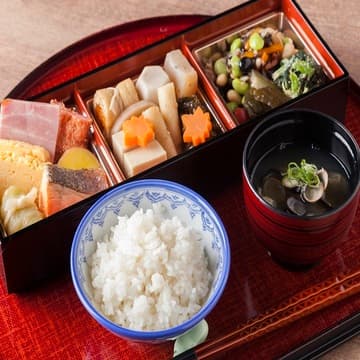 Shimane Rice and Clam Miso Soup, a Simple Japanese Breakfast