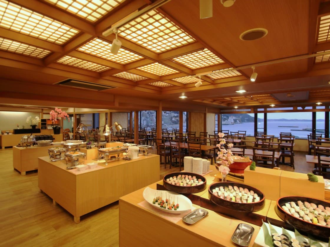 A Restaurant Facing the Sea
