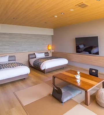 Rooms Embracing the Sea
