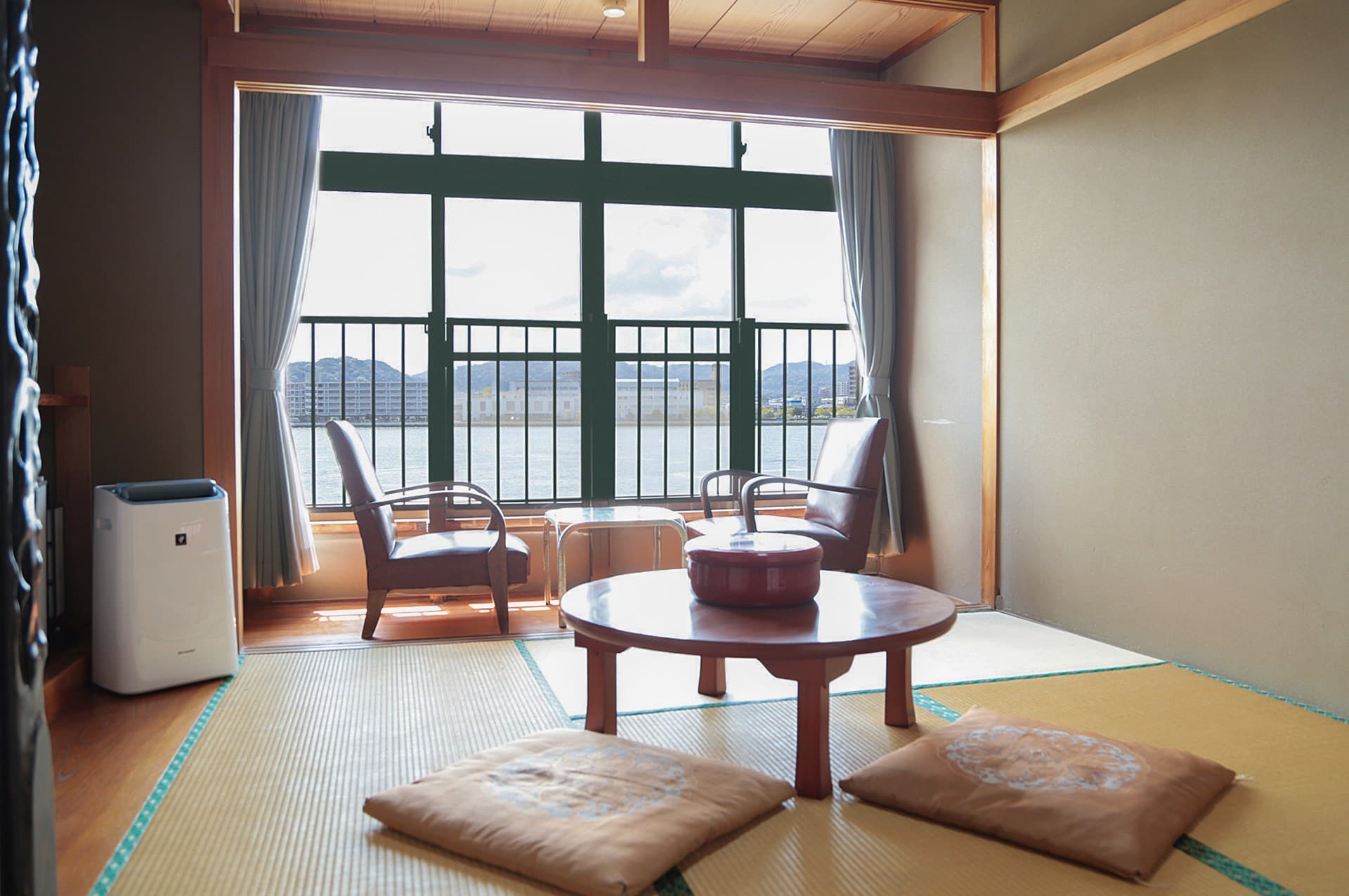 Riverside Rooms
