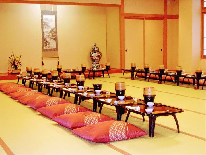 Comfortable Lodging and Banquet Space