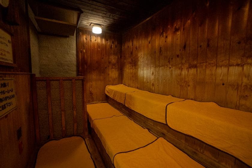 쇼와 스트롱 사우나 & 지하수 냉탕