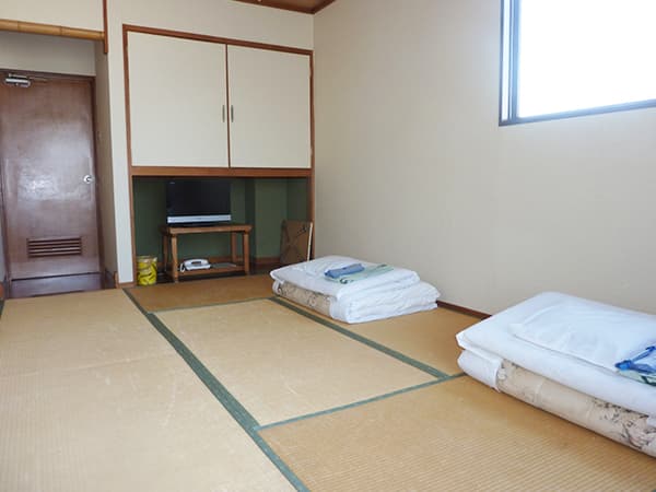 Western-Style Bed Rooms Also Available