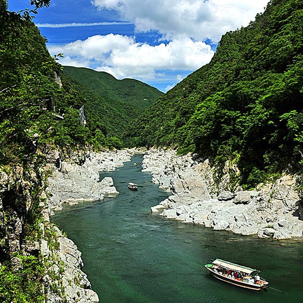 Ooboke Gorge and the Great Outdoors