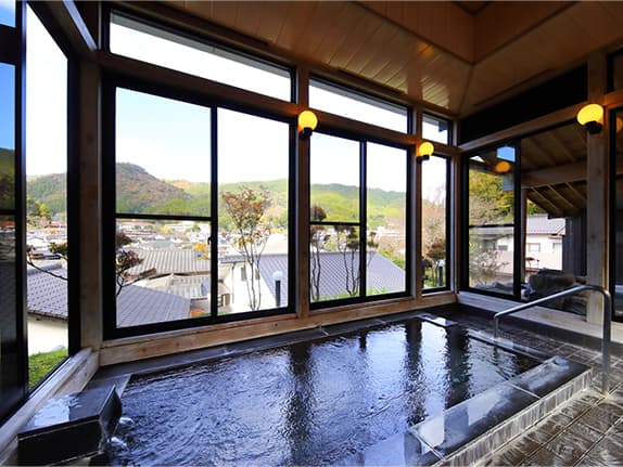 A Grand Bath Renovated in 2023