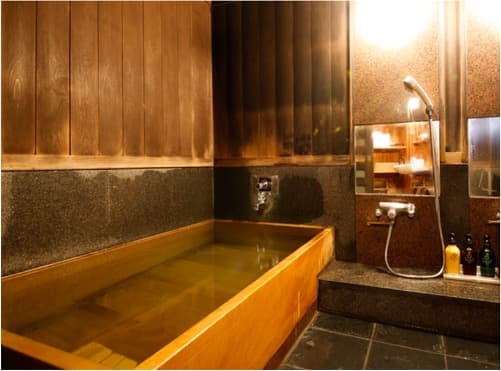 Private Baths with Two Kinds of Wooden Tubs