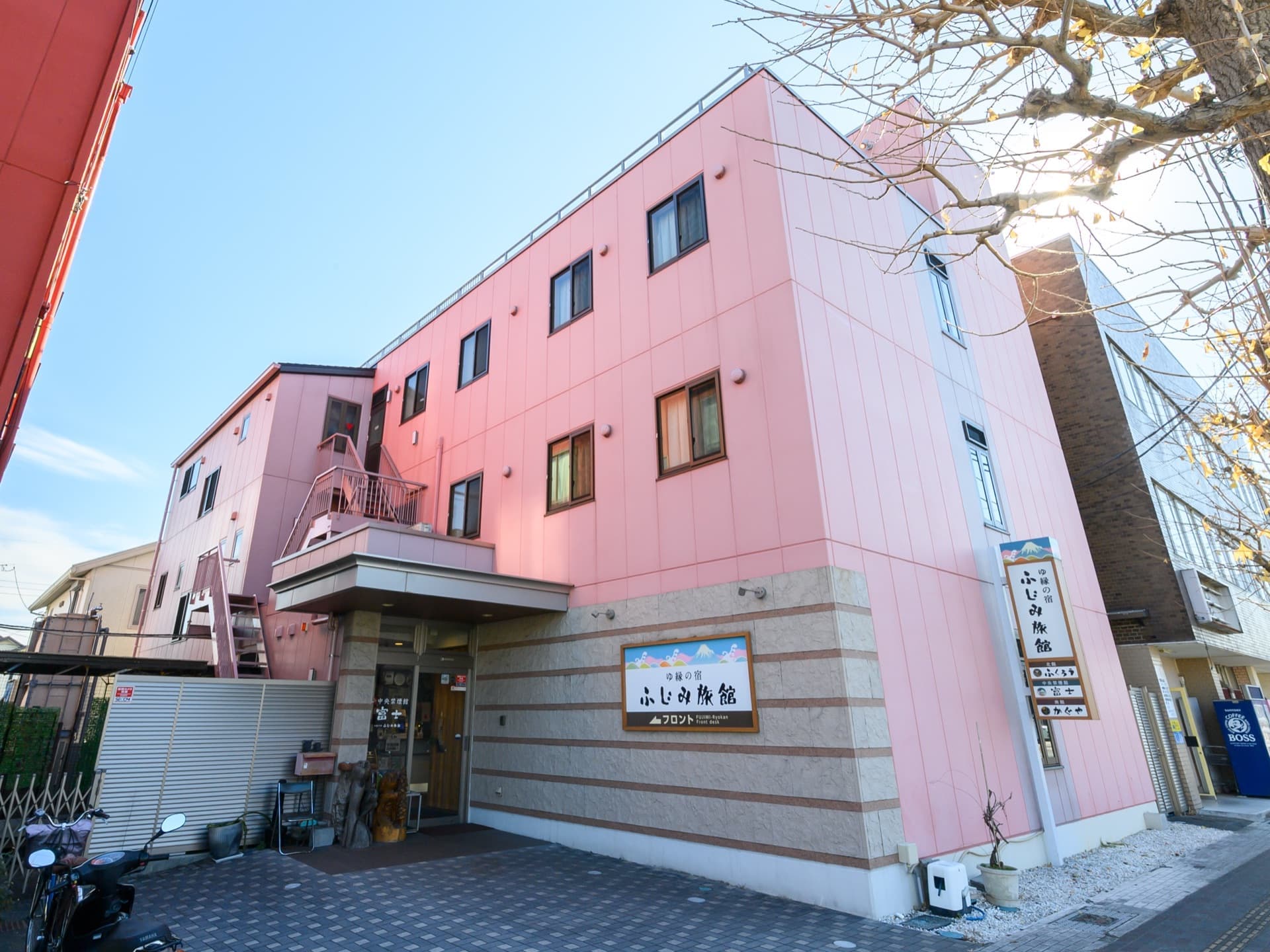 편리한 위치와 접근성