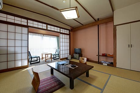 Wooden Wing Rooms