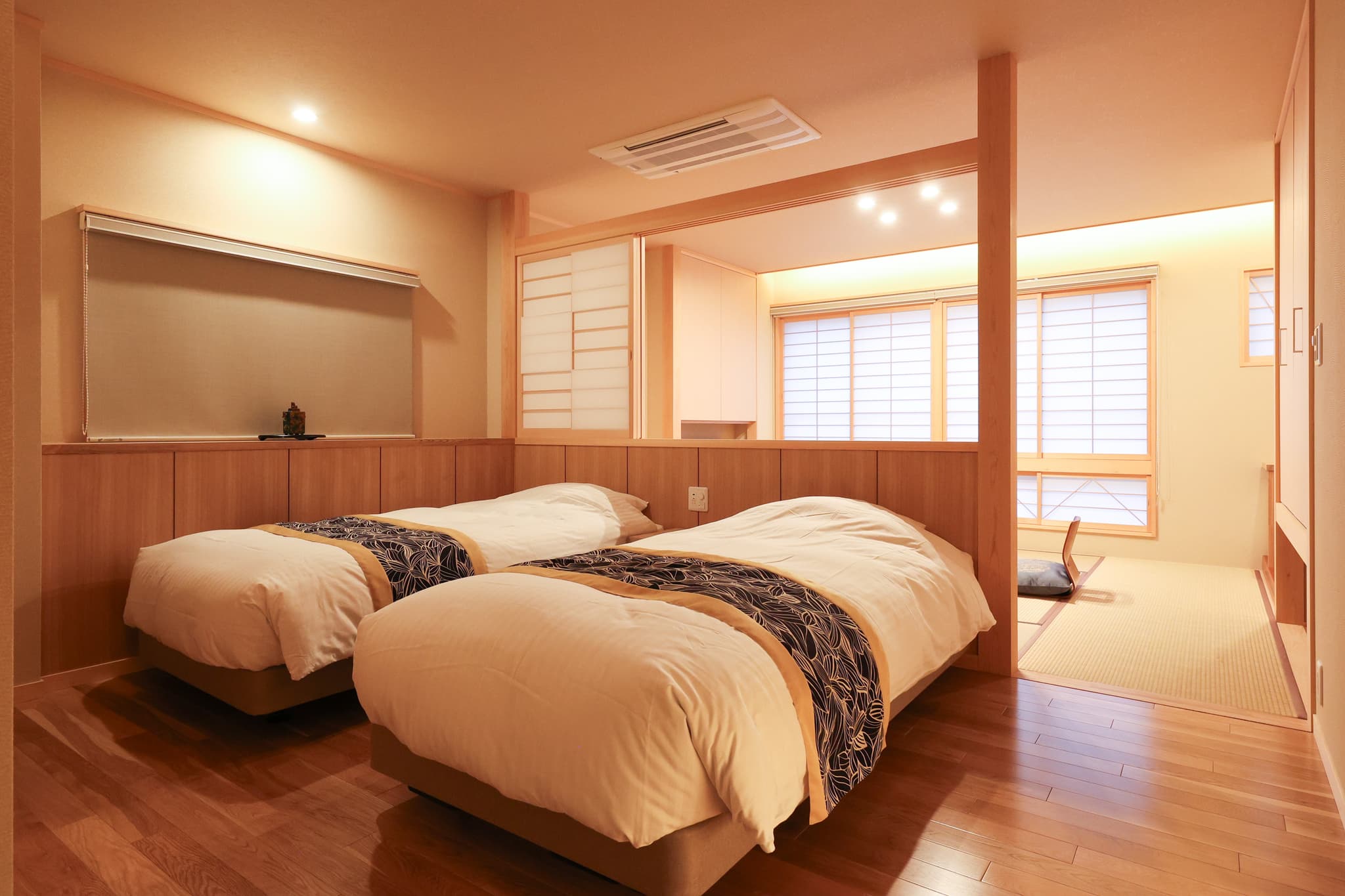 18 Purely Japanese-Style Rooms