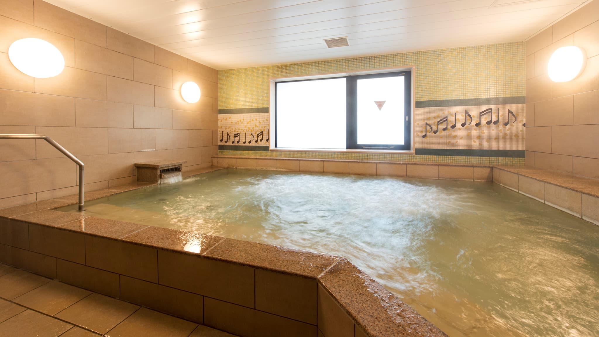Large baths with mist sauna