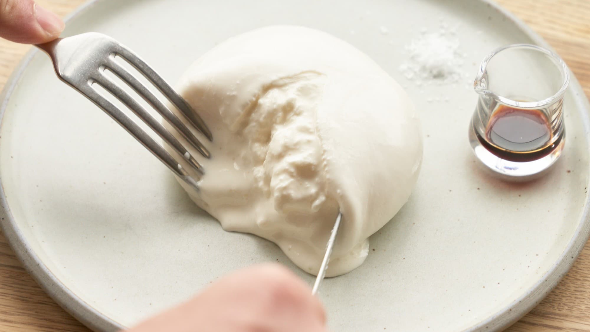 All-day cheese & pizza dining