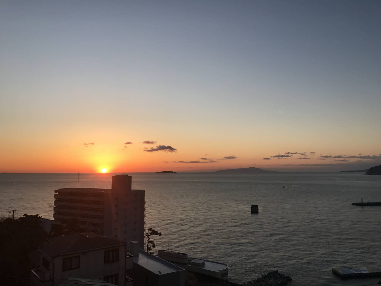 옥상에서 보는 해돋이