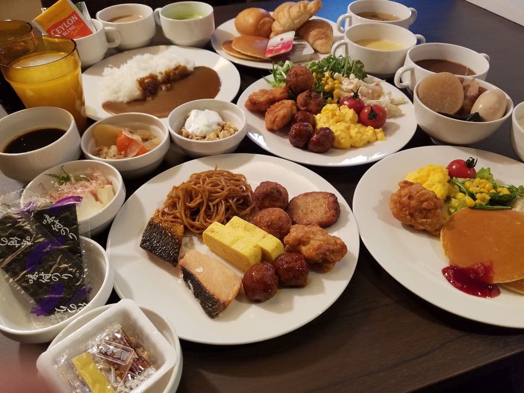 品种丰富的自助早餐