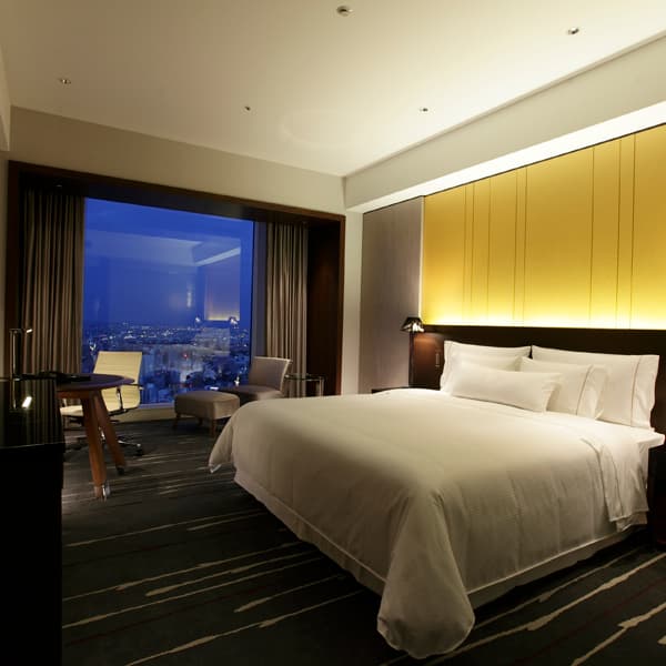 Rooms on floors 28–36