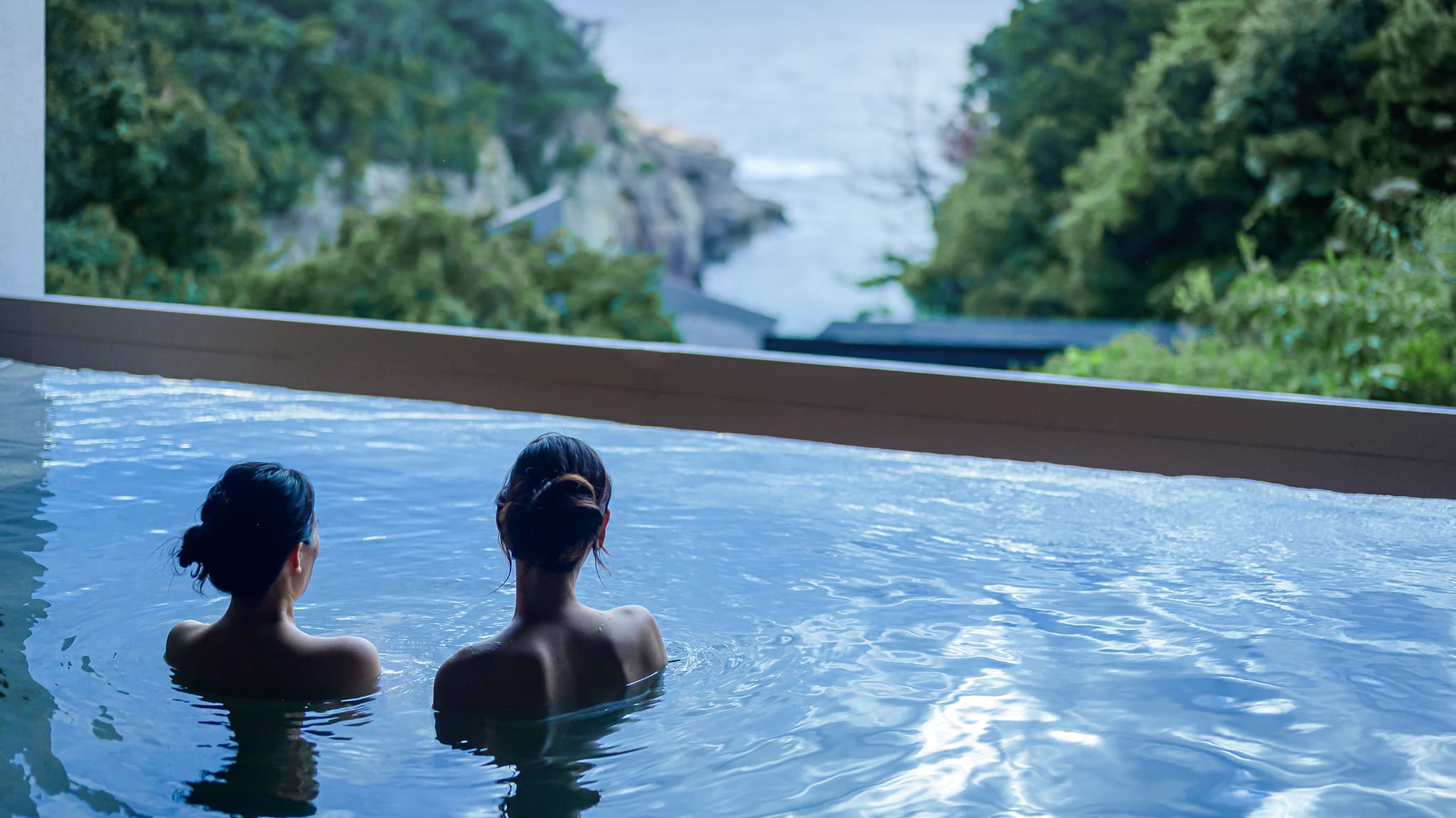 Infinity hot spring