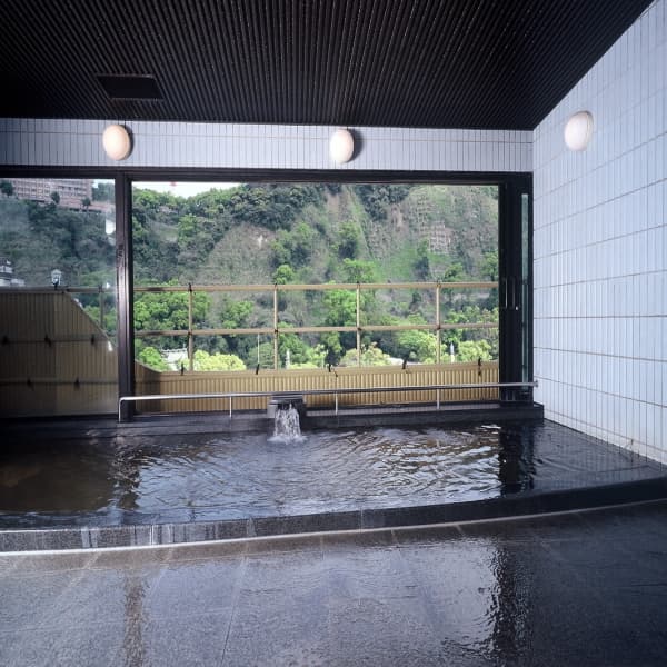 8th-floor hot spring baths