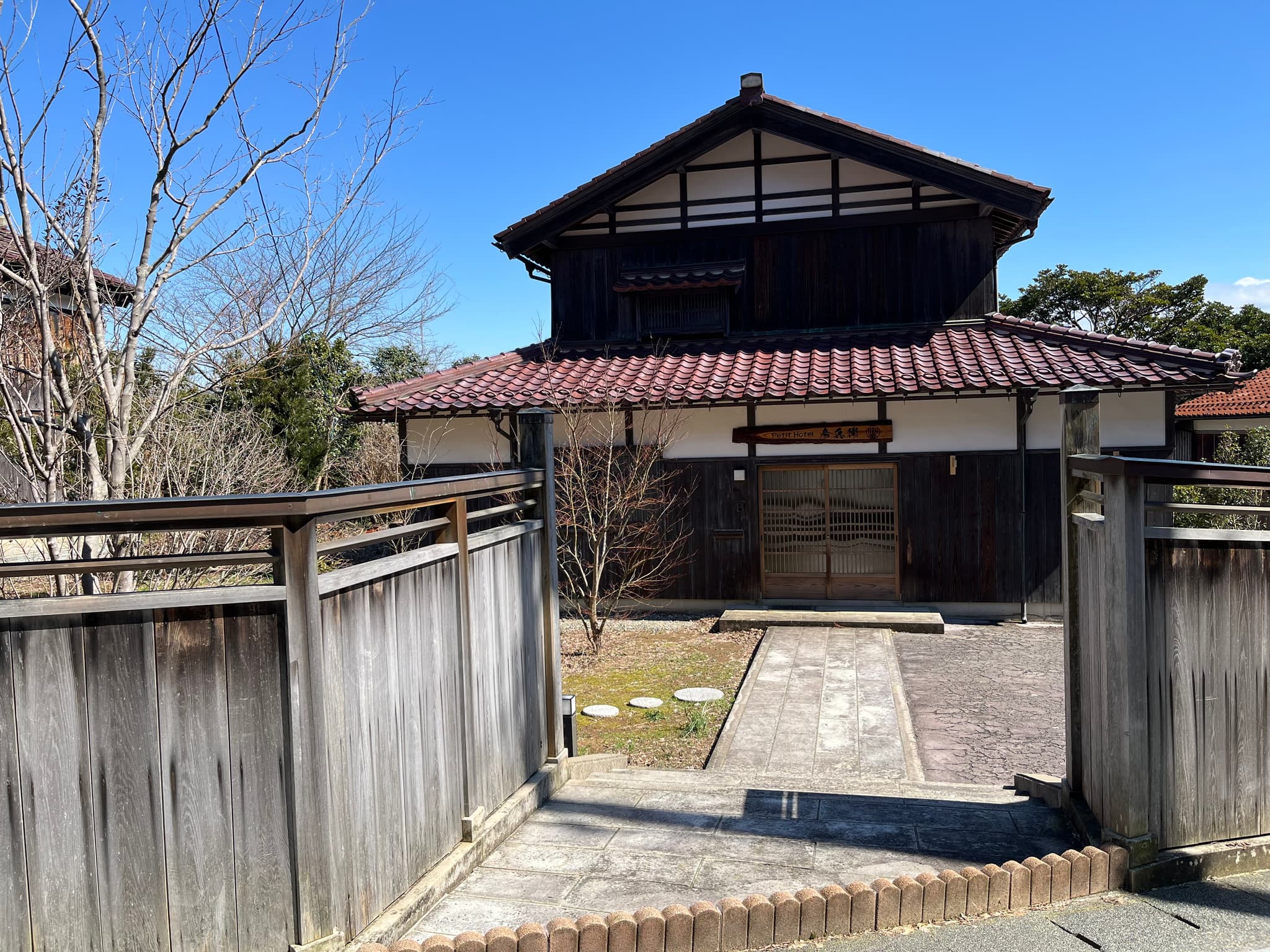 일본유산 선주 마을 속 숙소