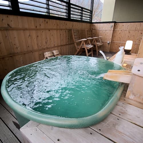 Taking In Yufuin's Seasons from a Room with an Open-Air Bath