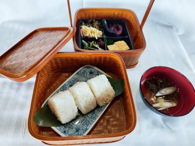 주먹밥 아침 도시락