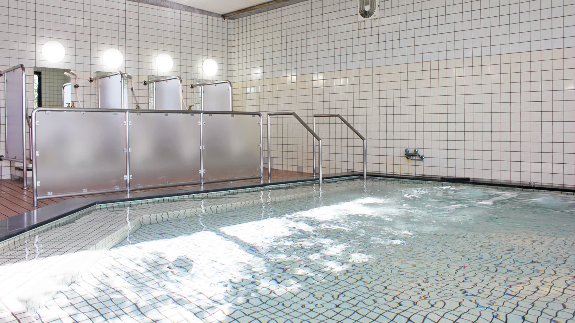 Gobo no Yu large bath