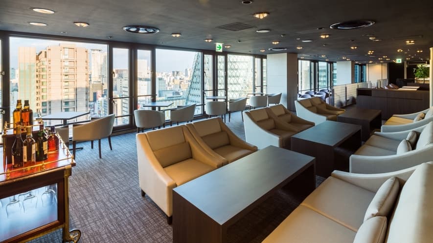 Sky Lounge 203 on 18F