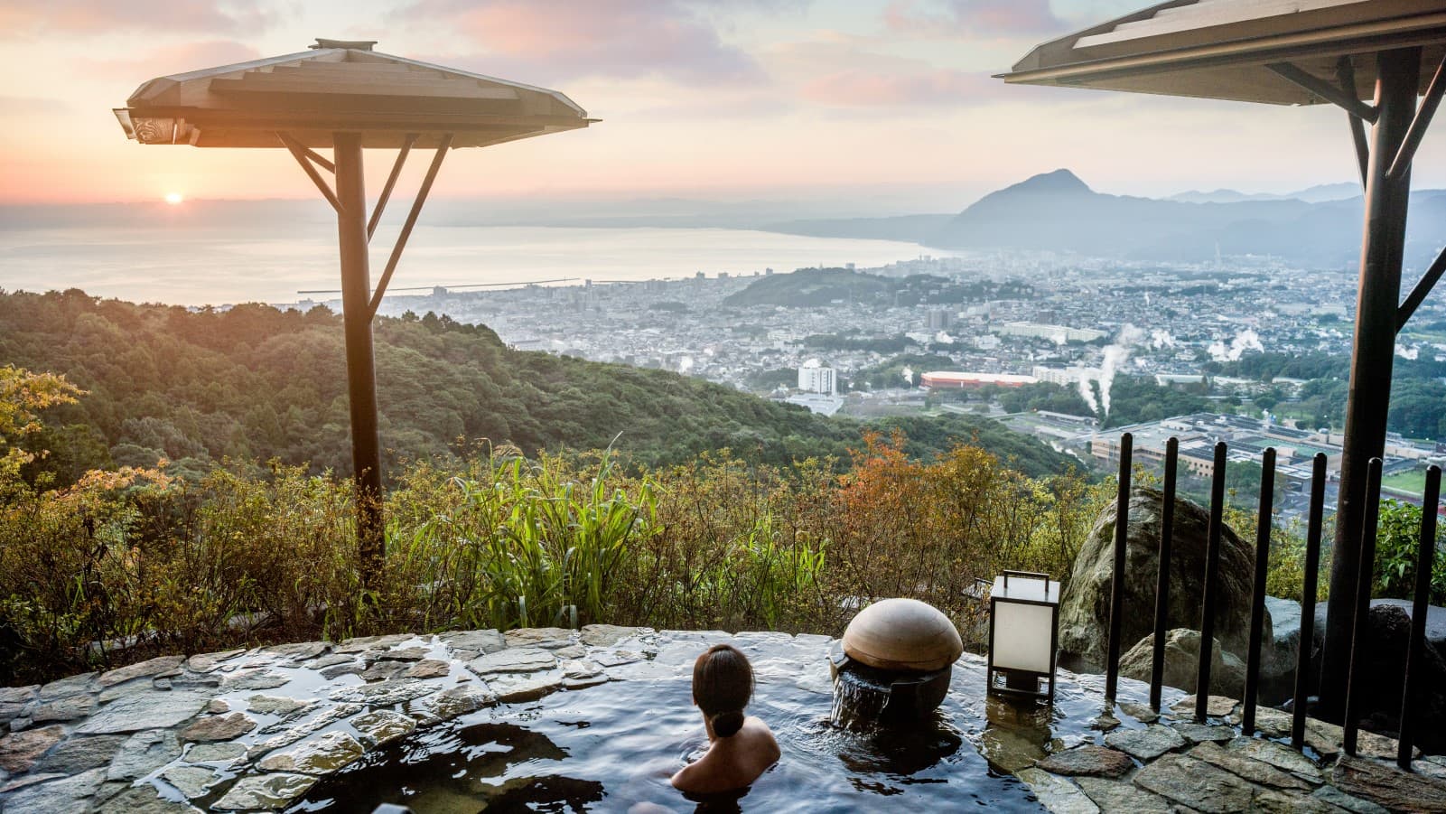 Open-air bath facing Beppu Bay