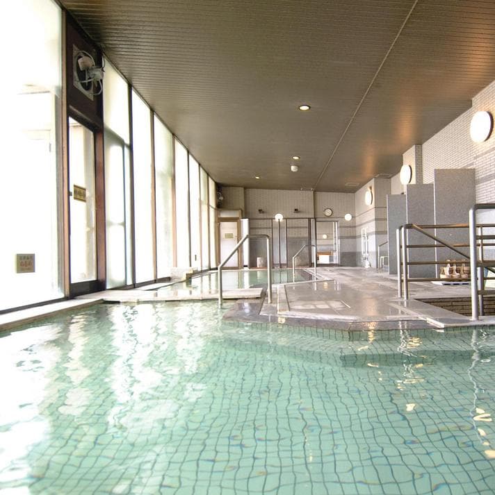 Communal baths and sauna for men and women