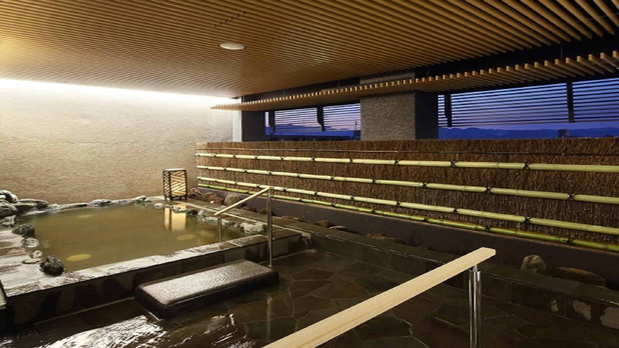 Own 910 m hot spring