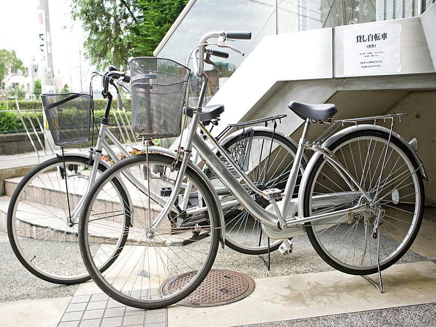 Free laundry and bicycles
