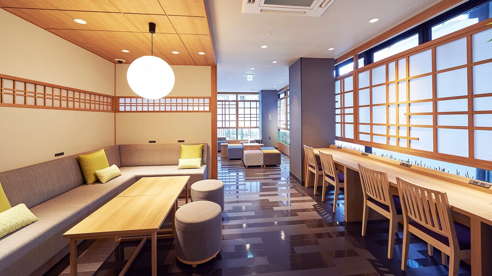 24-hour lounge