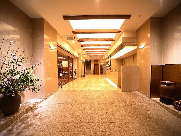 Wa-Modern Lounge and Facilities