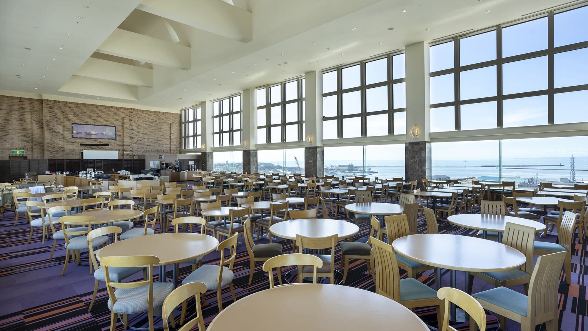 17th-floor restaurant
