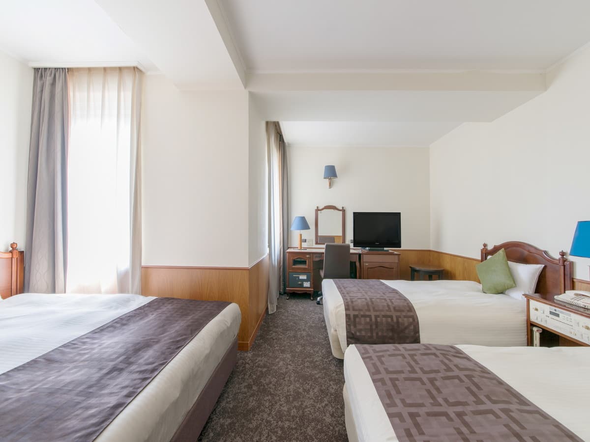Rooms for families and groups