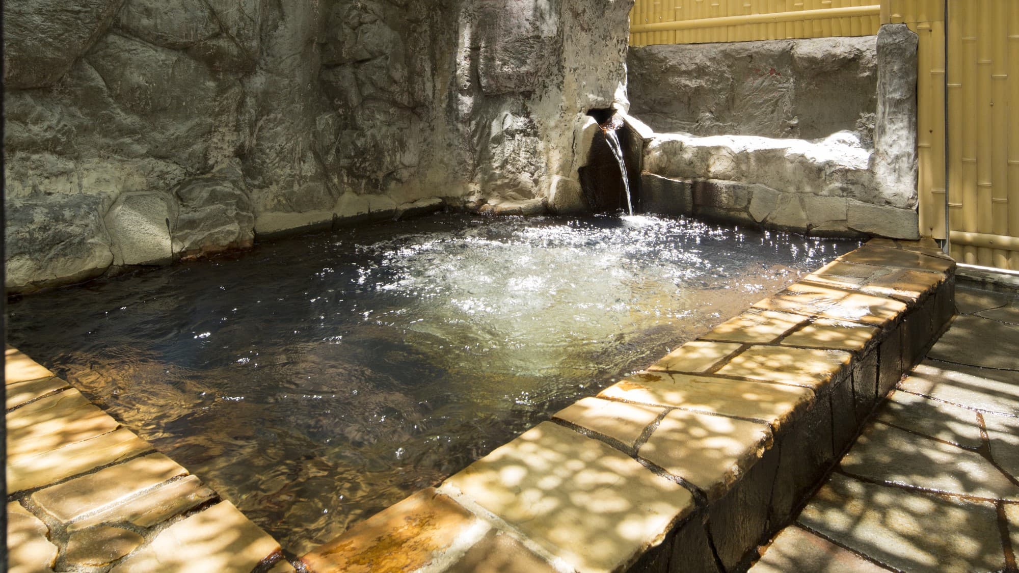 Natural moor hot spring
