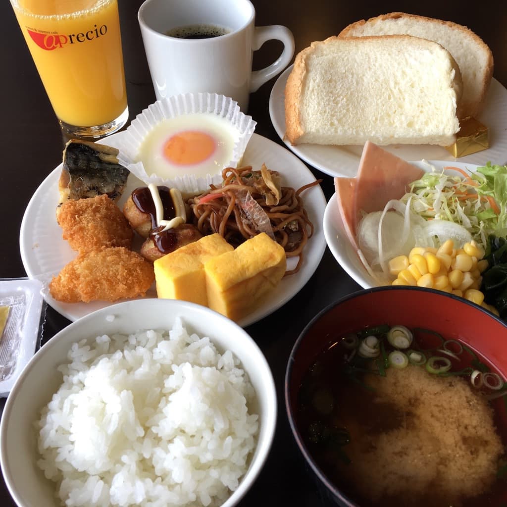 Free breakfast buffet