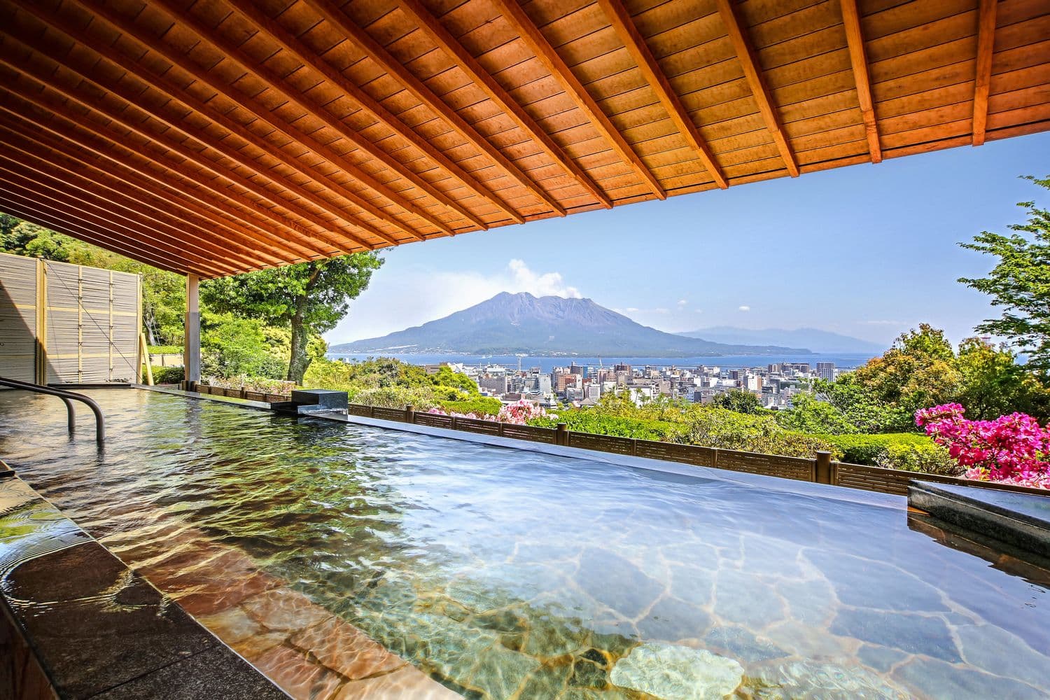 Satsuma-no-Yu open-air bath