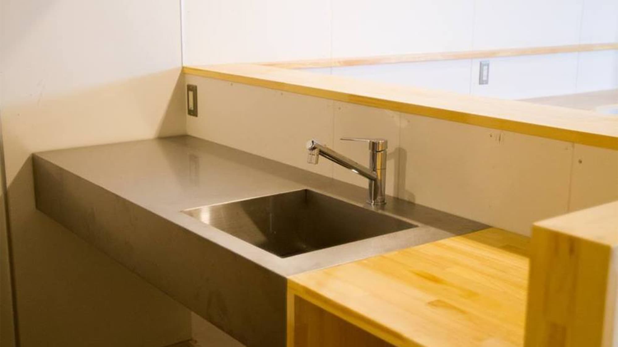 24-hour shared kitchen