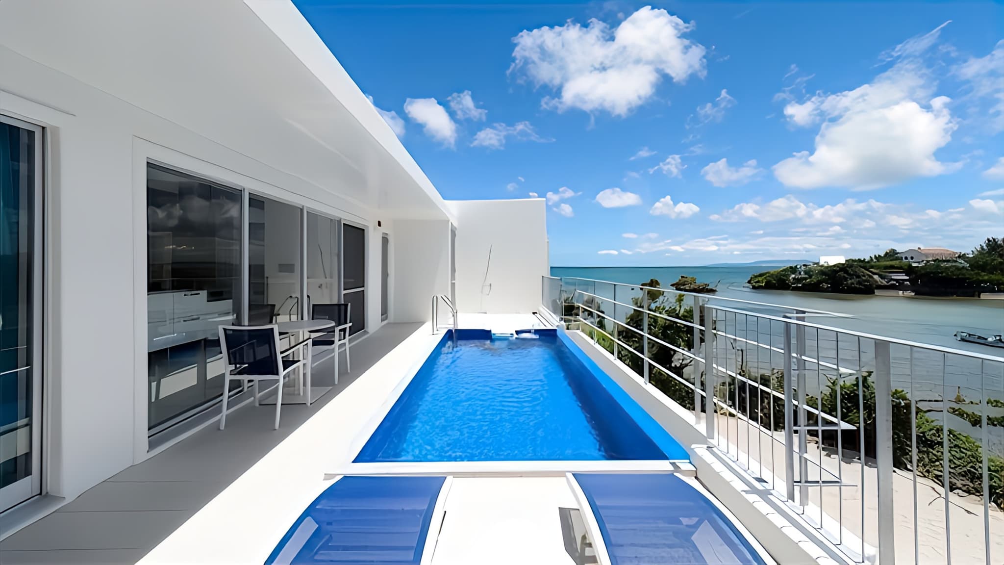Terrace private pool