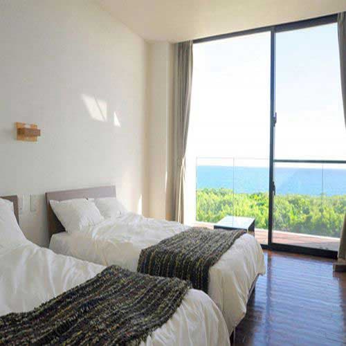 Ocean-view side.A rooms