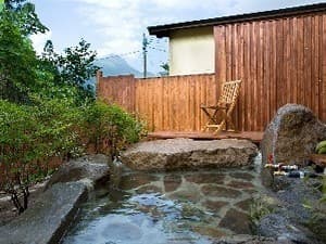 A Communal Bath You Can Reserve for Yourself