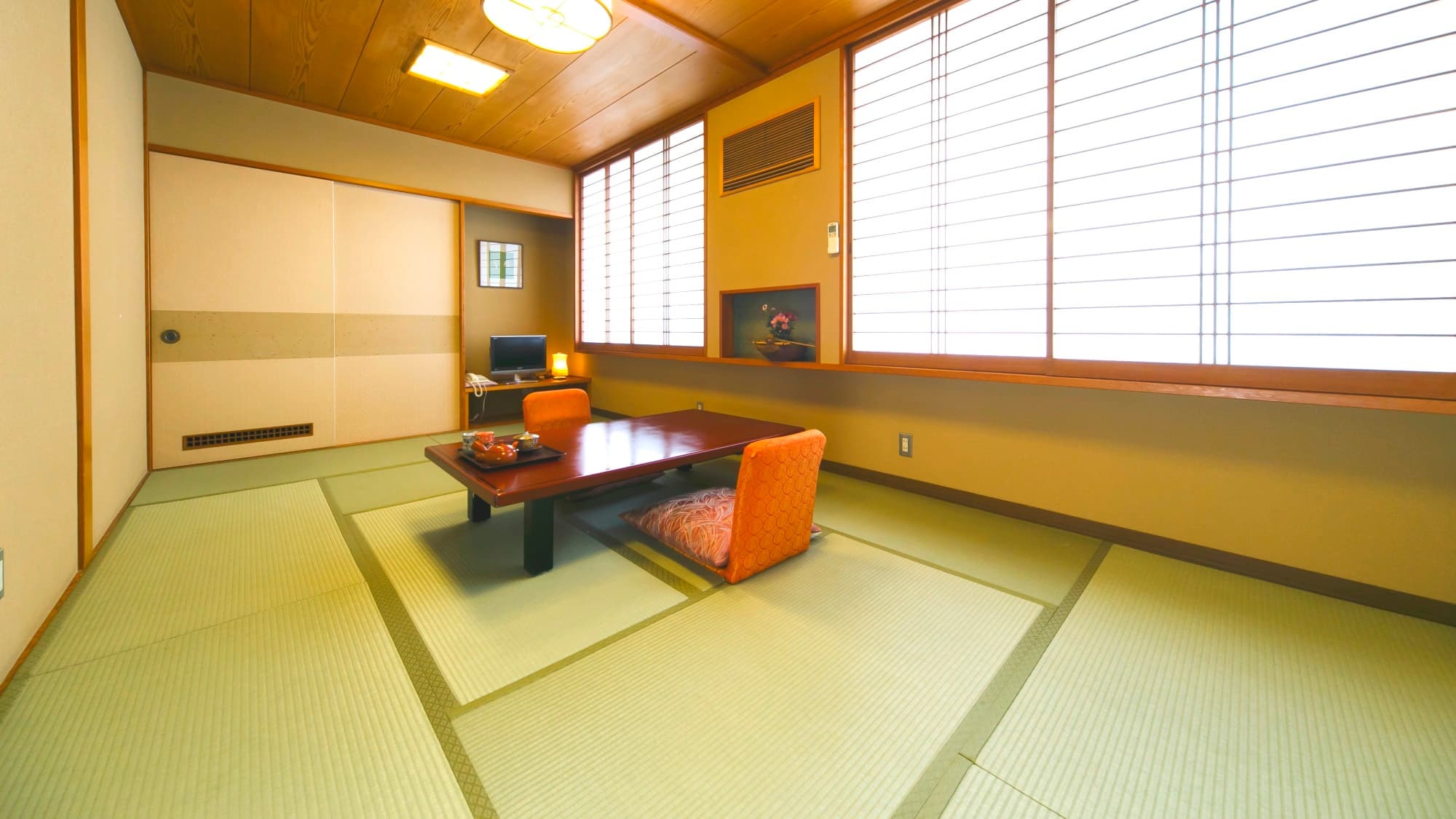 A Range of Rooms with River and Mountain Views