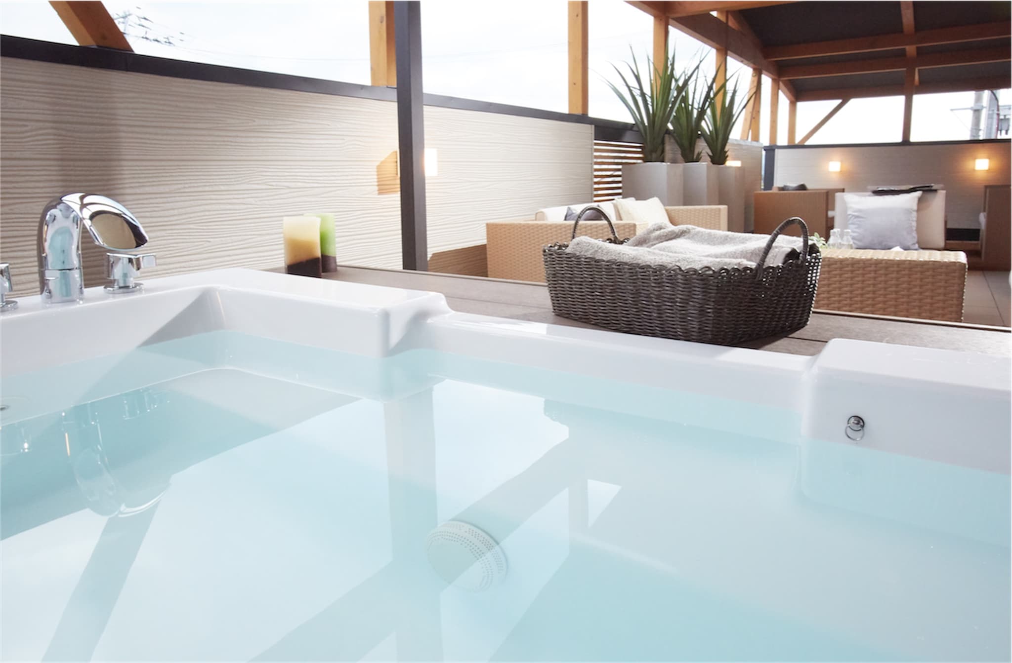Sky Deck & jacuzzi
