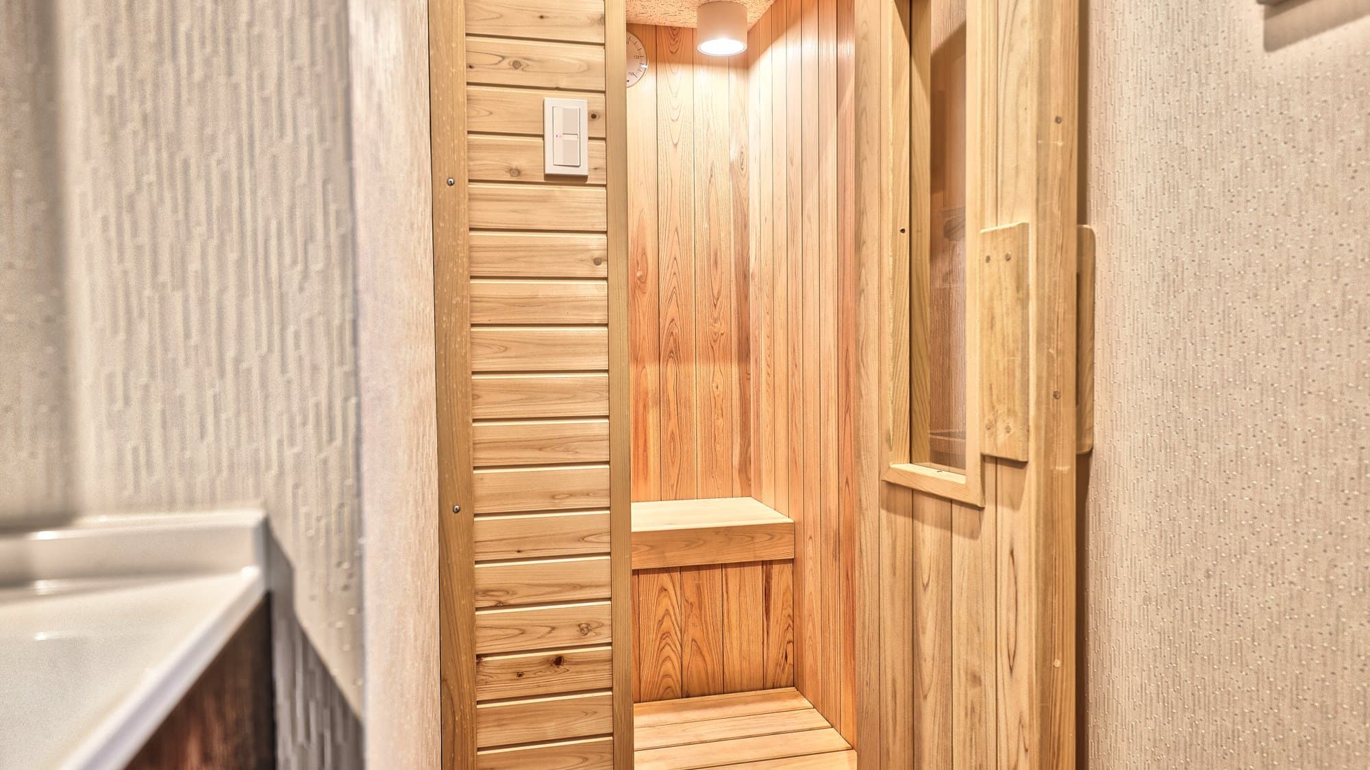 Deluxe Suite with sauna