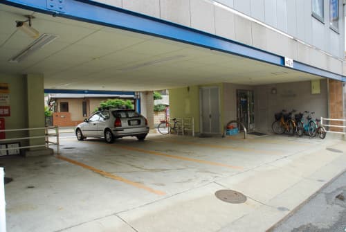 Flat indoor & outdoor parking