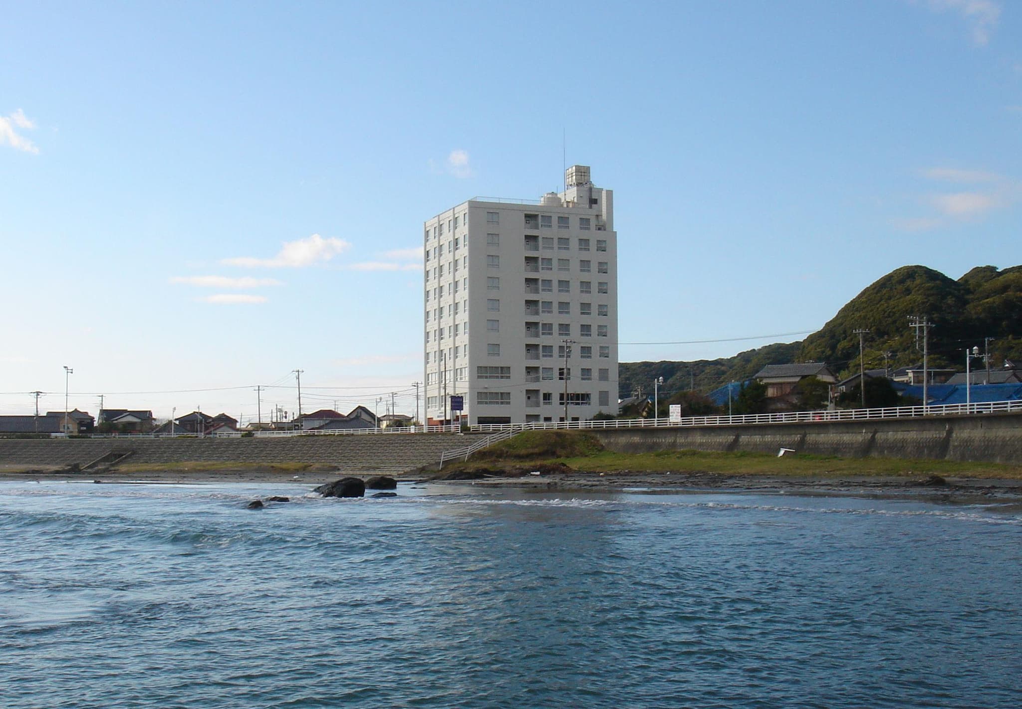 30 seconds to the beach
