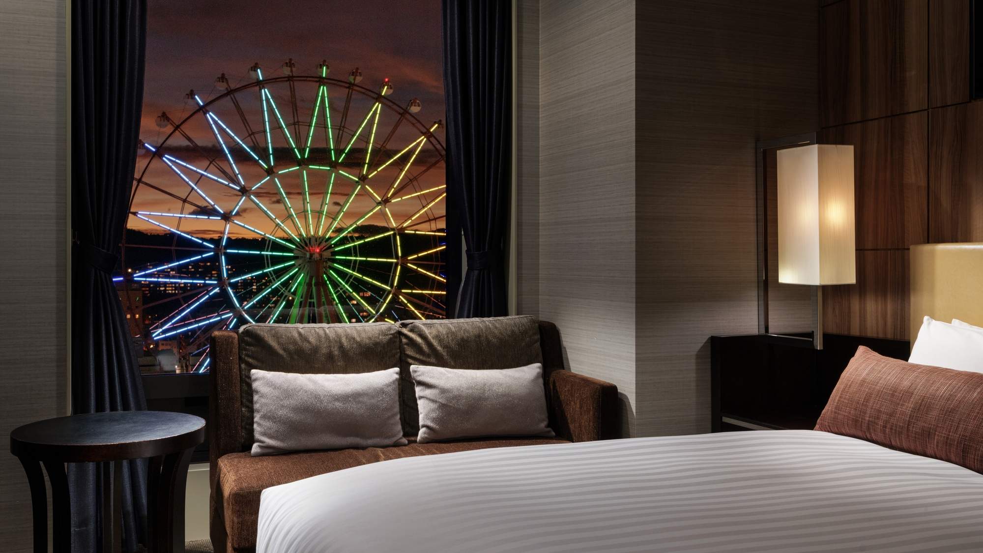 Ferris wheel night views