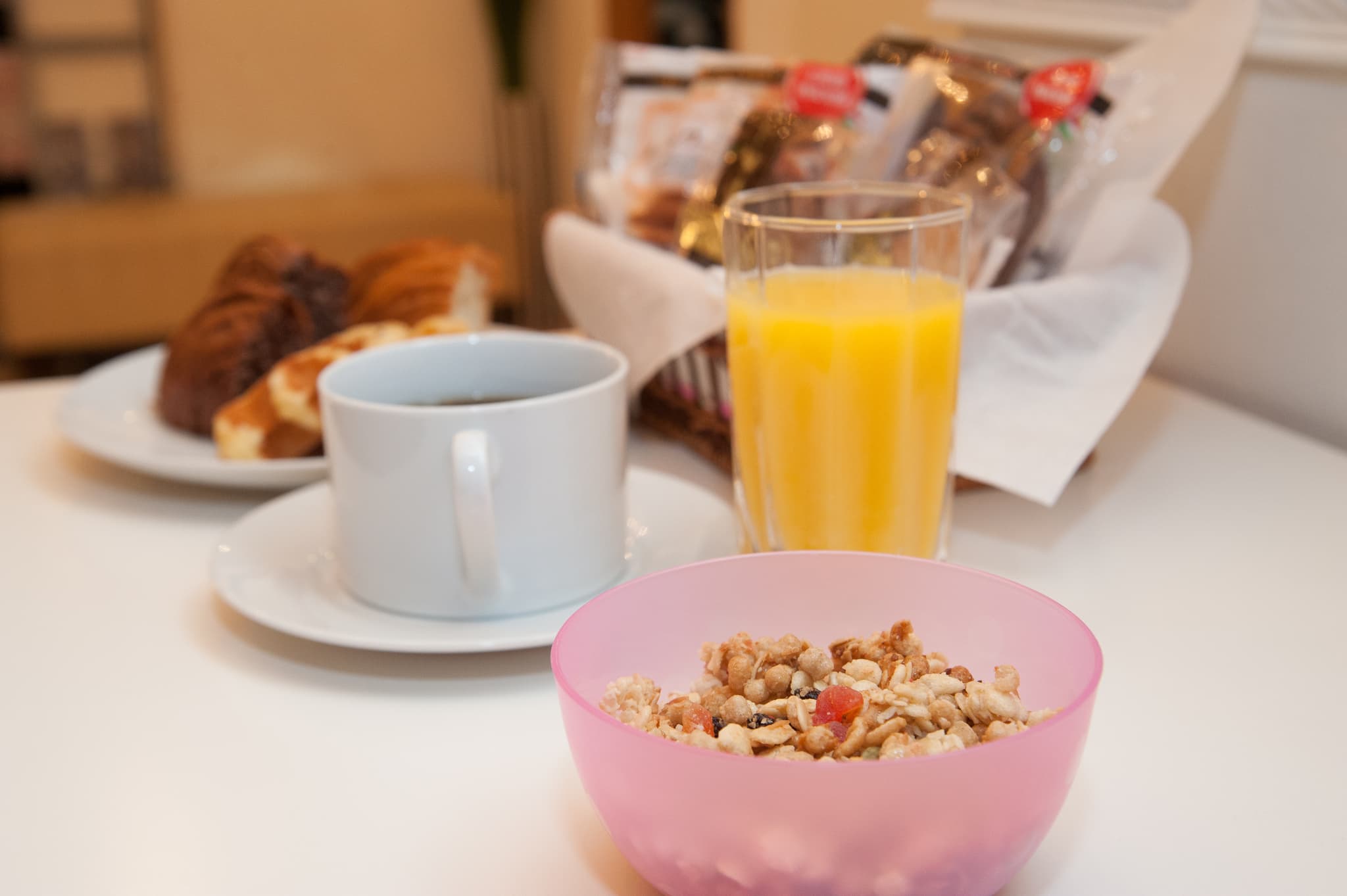 Free light breakfast