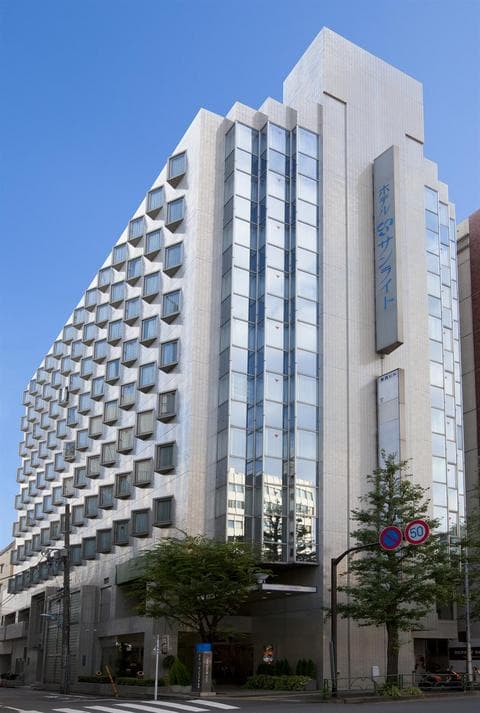 신주쿠산초메역 도보권